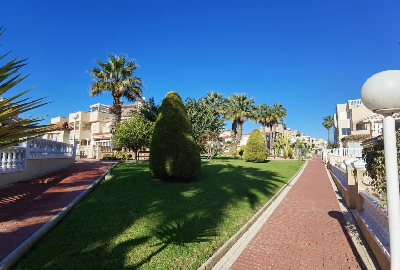 Apartament Z Duzym Tarasem Na Pieknym Osiedlu Orihuela Exterior foto
